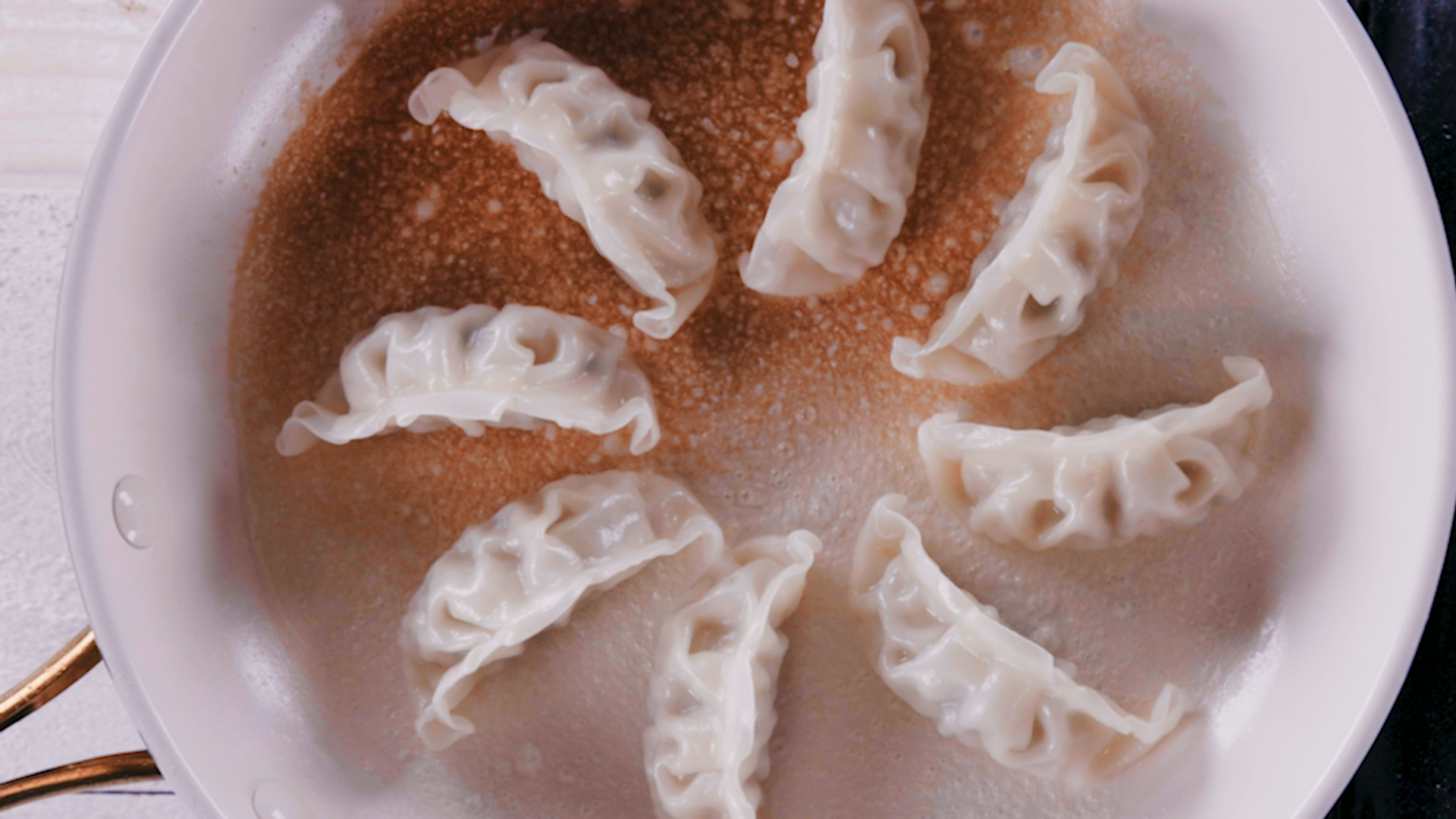 Yōran Oxz Gyōza Daioh ソノシート　gism Ajinomoto Gyoza Debuts With Sampling at Select College Basketball
